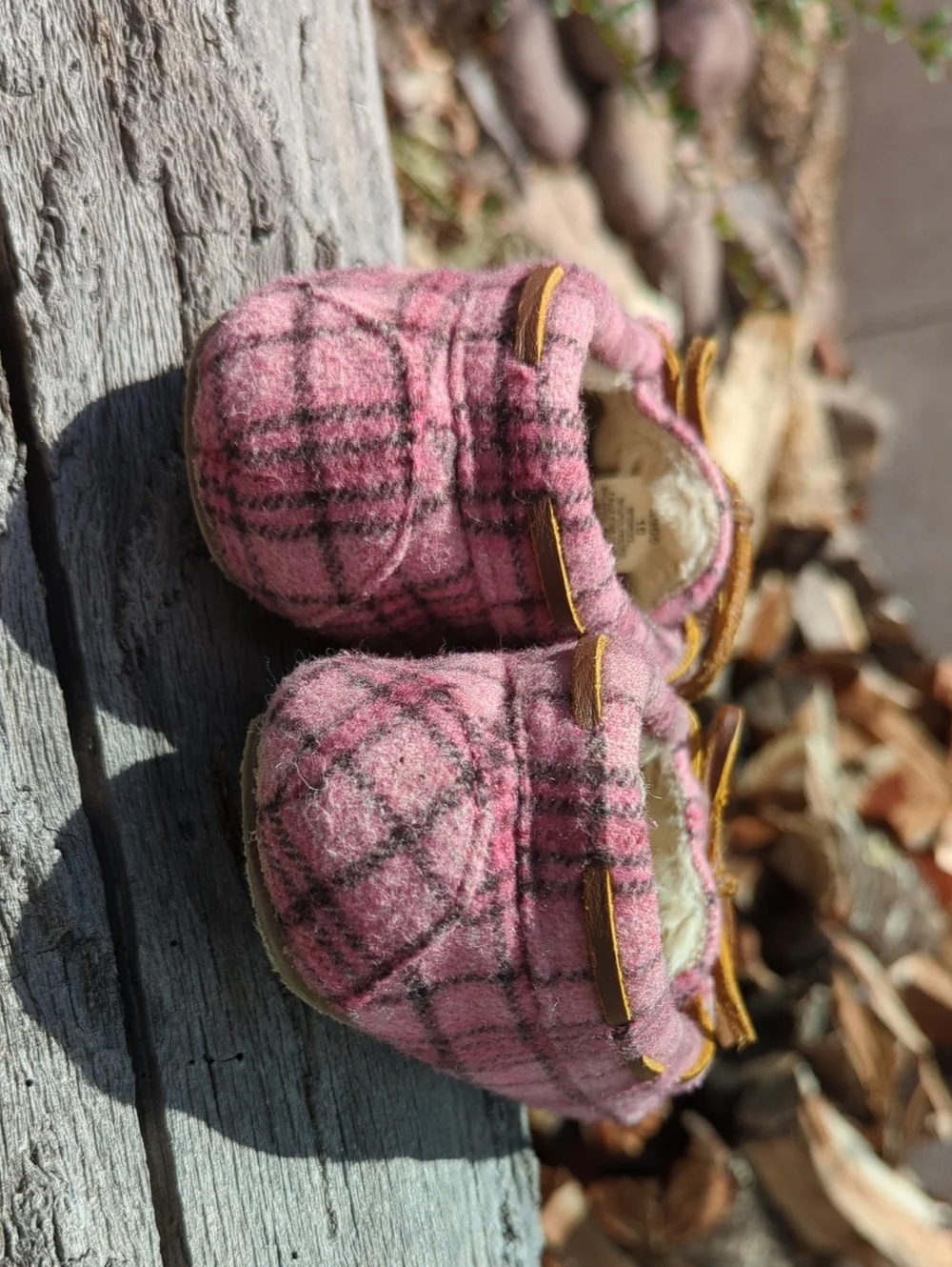 Minnetonka Slippers For Toddler, Pink Plaid, Little Kid Size 10
